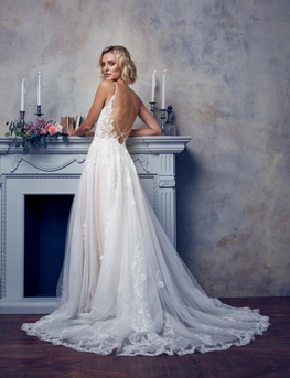 *EXCLUSIVITÉ* Rockie - robe de mariée coupe A en tulle avec haut brodée et bretelles fines avec dos ouvert