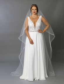 Sue - Voile cathédrale avec bordure de tulle large fait au Canada