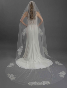 Maddie - Voile avec appliqués statement de dentelle moderne - 2 longueurs disponibles (Copie)