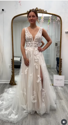 Whitney *taillle plus* - robe boho romantique coupe A en tulle avec bretelle larges et fente à la jambe