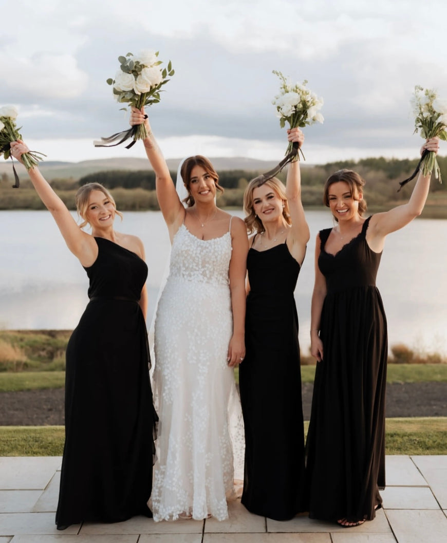 Murphey *taille plus* - robe de mariée de coupe ajustée en dentelle sans perle à bretelles fines et dos ouvert