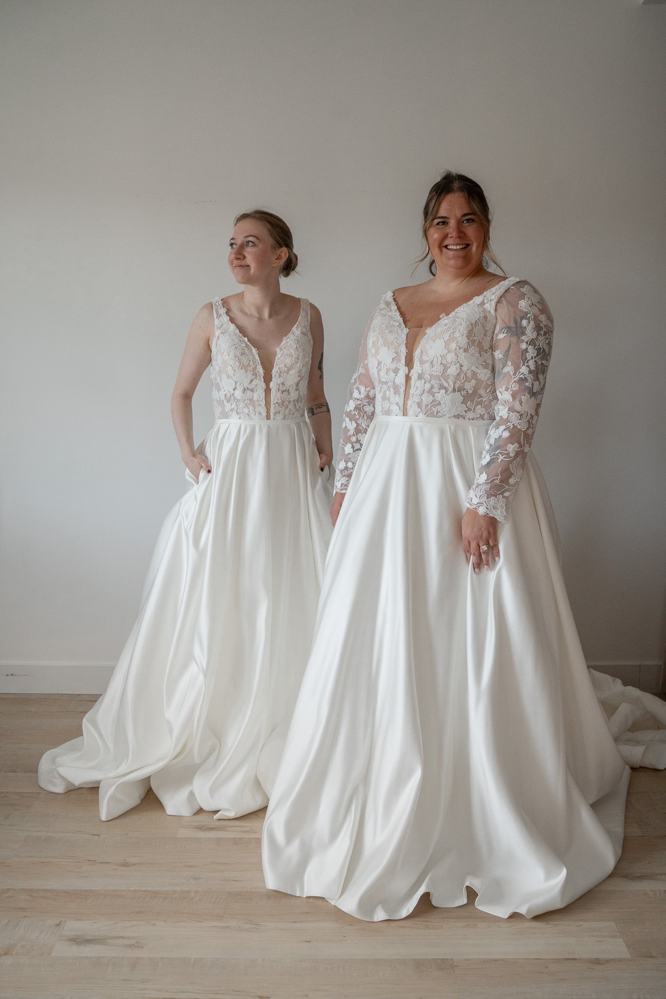 EXCLUSIVE* Fiona - classic wedding dress with lace top and removable long sleeves and matte satin skirt without crinoline EXCLUSIVE* Fiona - classic wedding dress with lace top and removable long sleeves and matte satin skirt without crinoline
