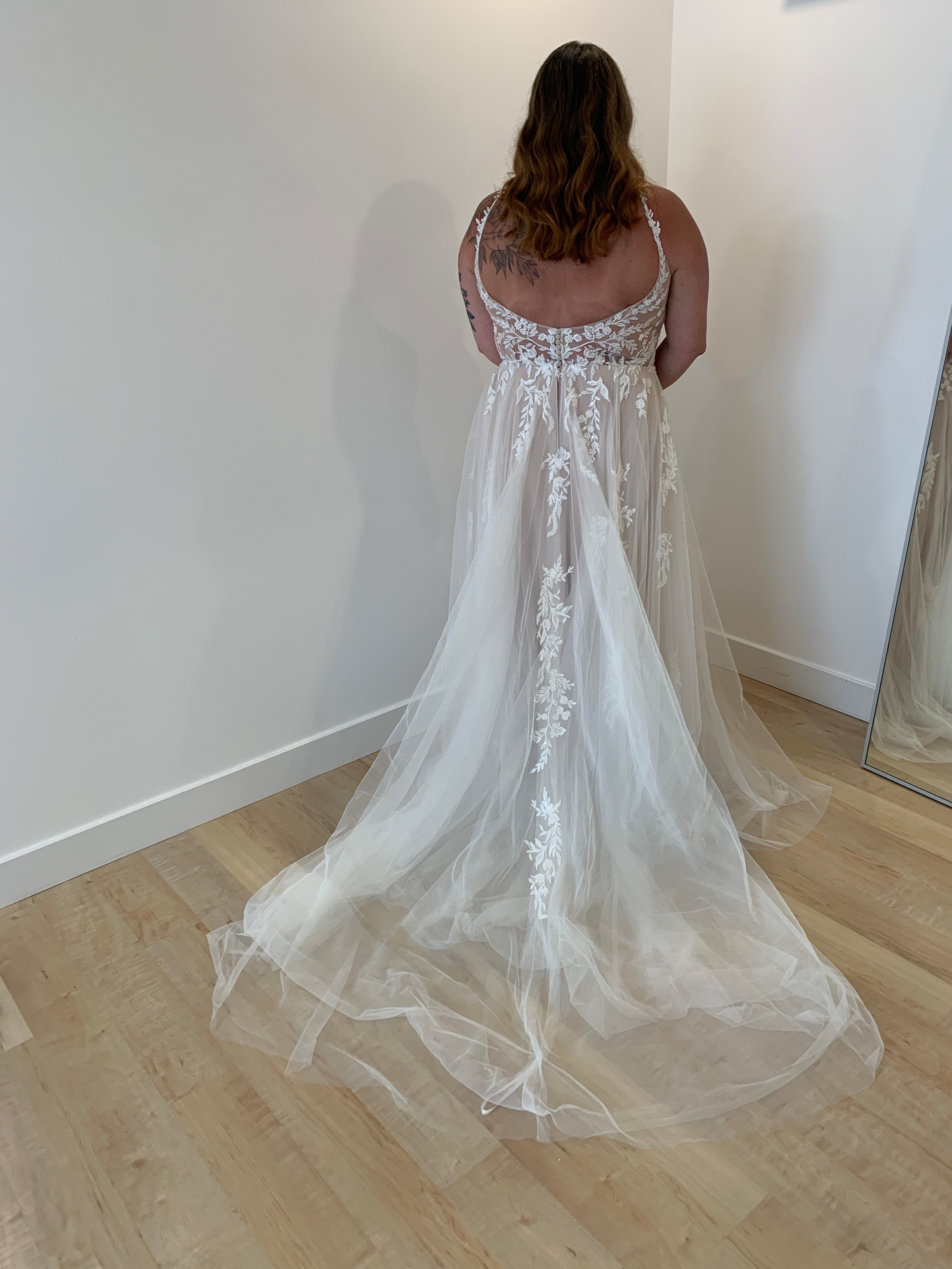 *EXCLUSIVE* Angus *samples size 14 and size 18* - romantic lace boho dress with embroidered top and lace straps