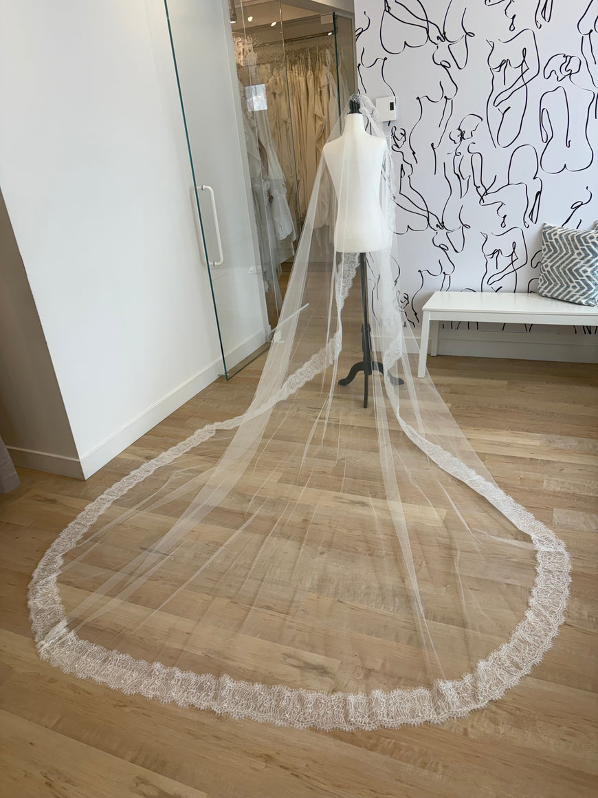 Camilia - Voile avec bordure de dentelle chantilly et perles - 2 longueurs disponibles