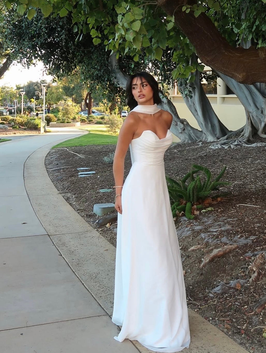 Millie - robe de mariée simple en chiffon avec dos lacé