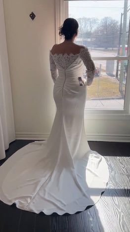 Elsabeth - robe de mariée haut de gamme ajustée en satin extensible avec détails de dentelle au buste et manches de style gants