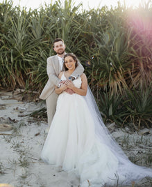 Mason - robe de mariée romantique de coupe A en tulle et dentelle sans perle avec bretelles larges et dos ouvert