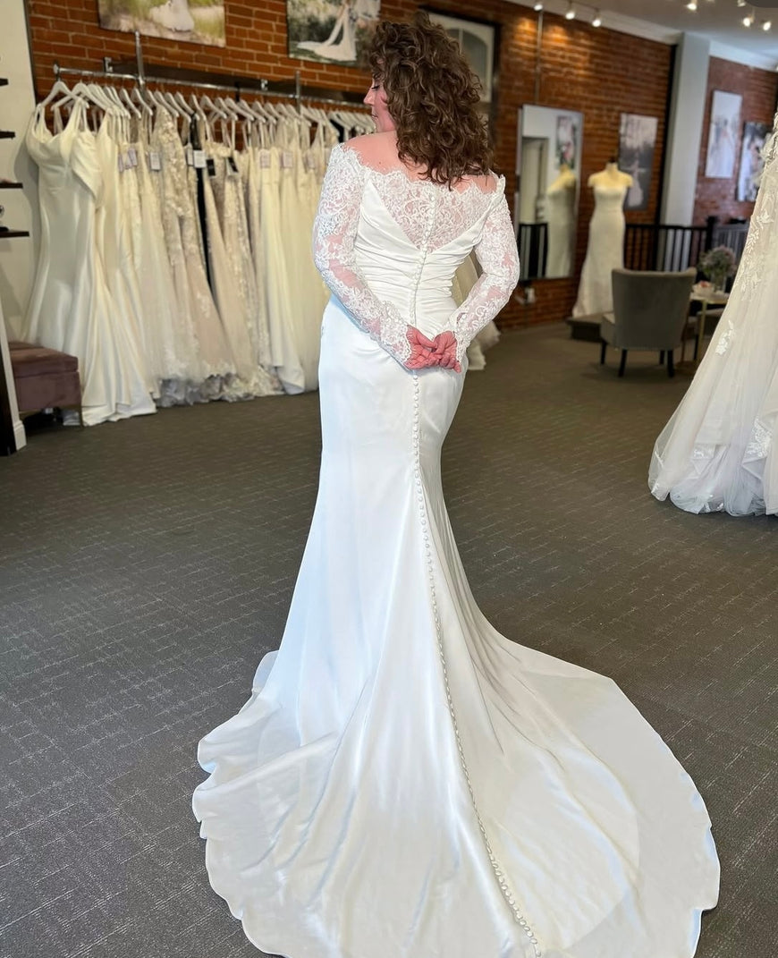 Elsabeth - robe de mariée haut de gamme ajustée en satin extensible avec détails de dentelle au buste et manches de style gants