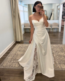 Helen - robe de mariée moderne et classique à bustier avec dentelle et jambe fendue avec dentelle