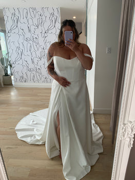 Leandra *plus size* - modern and classic sweetheart strapless wedding dress in matte satin fabrics with glam leg slit