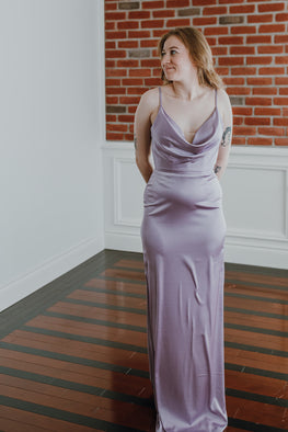Benita - long satin dress with thin straps, ruffled collar and open back with buckle