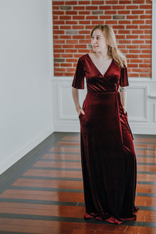 Viviann - long velvet wrap dress with V-neck and slit leg