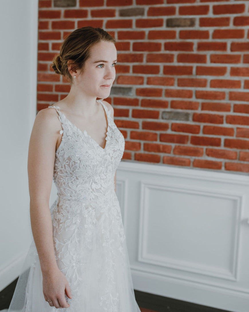 River - A-line wedding dress with lace straps