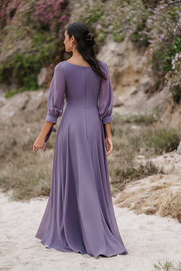 *EXCLUSIVE* Tevy - vintage-inspired slightly V-neck long dress and chiffon skirt with 3/4 sleeves with buckle finish