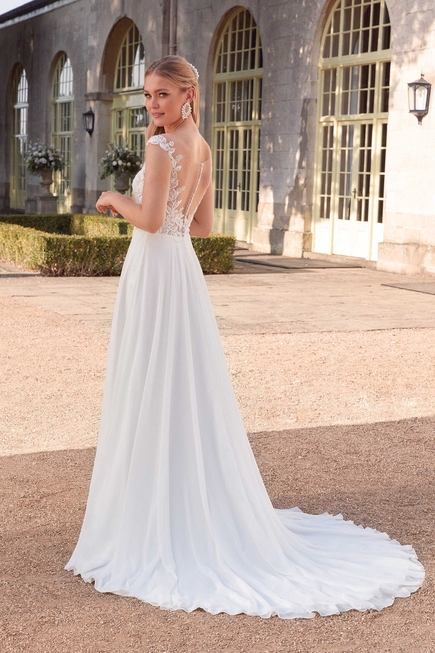 Dash *sample size 20* - wedding dress with off shoulder sleeves and illusion back
