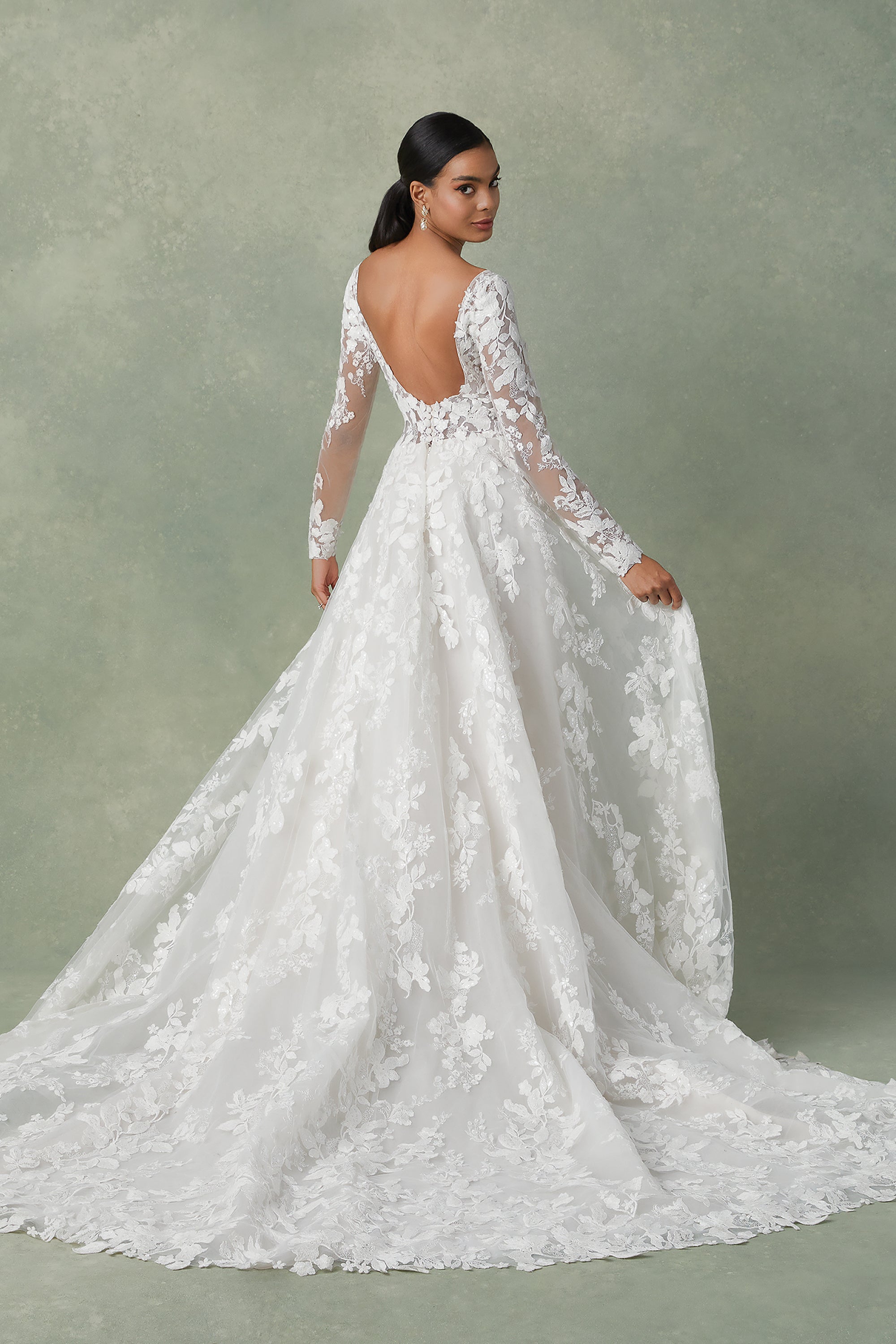 Allison * échantillon taille 14 - robe de mariée haut de gamme en dentelle avec dos plongeant en V