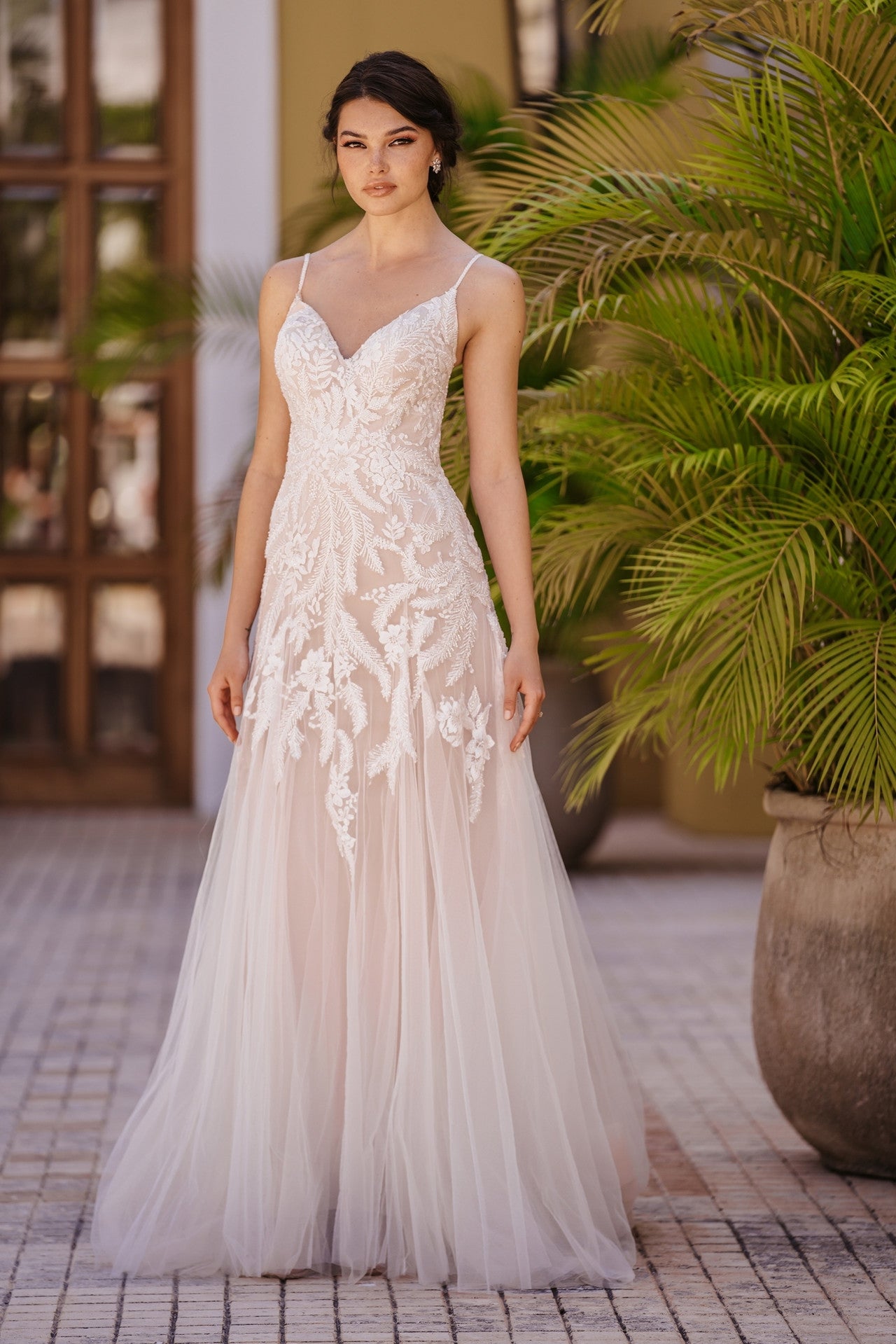 Bowie *sample size 20W* - high-end, body-hugging A-line tulle wedding dress with embroidered lace appliqués