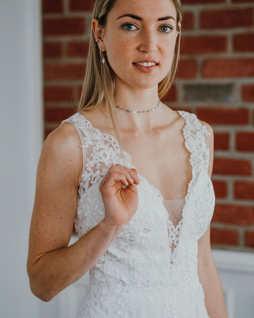 Diana - simple lace and chiffon wedding dress
