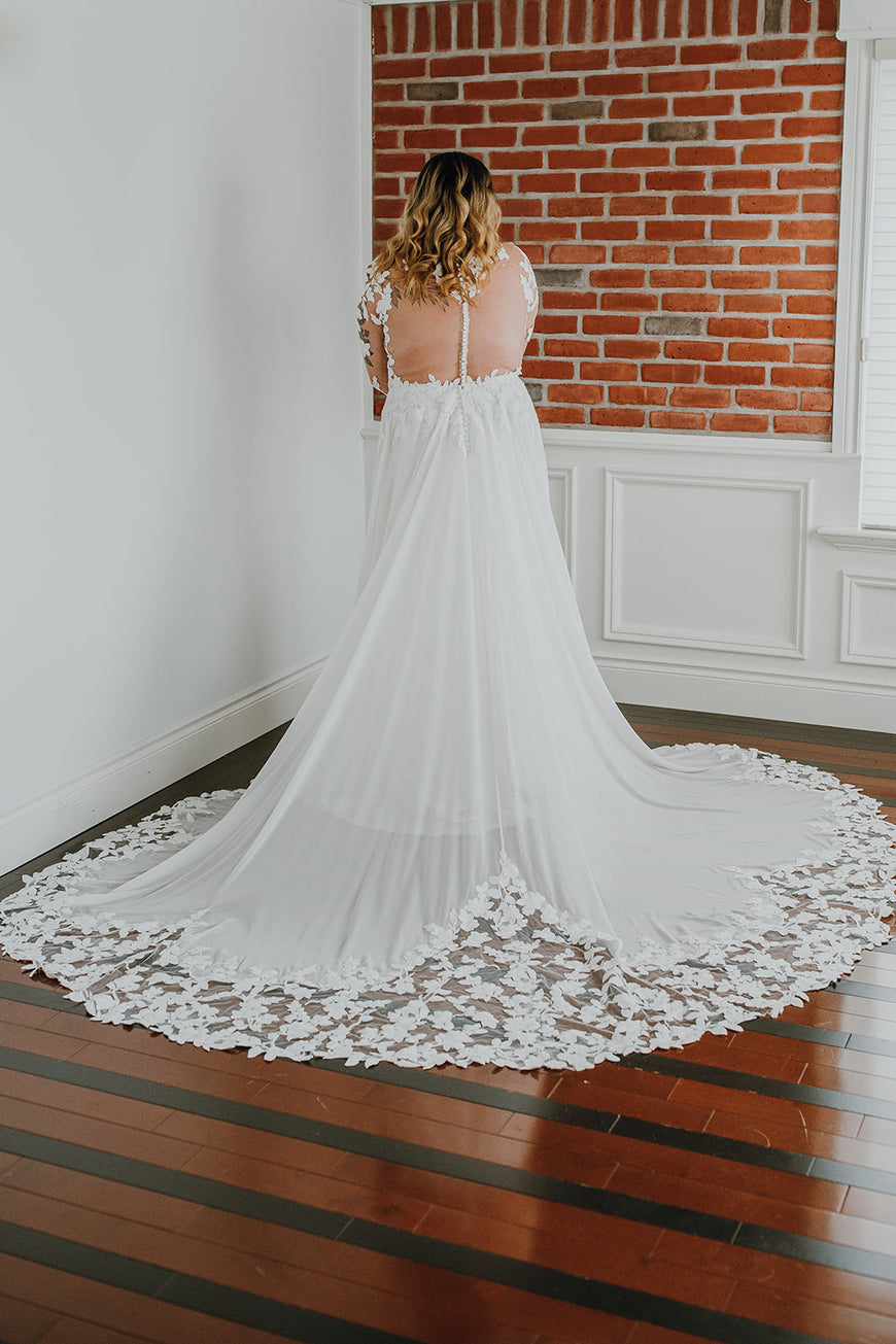 Cassandra *plus size* - boho wedding dress with cotton lace and chiffon skirt with majestic train