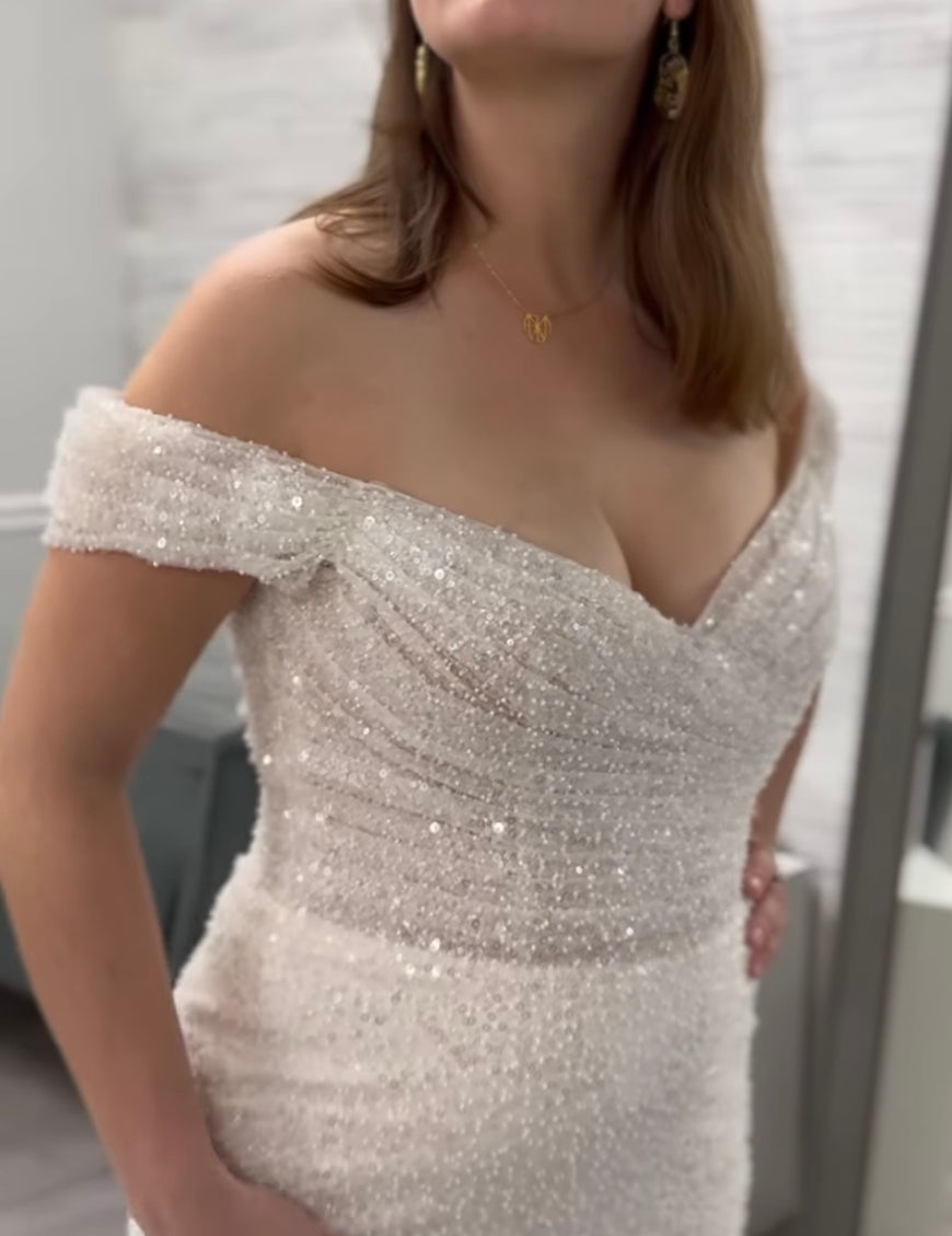 Cardea - robe de mariée ajustée glam en brillant à épaules dénudées