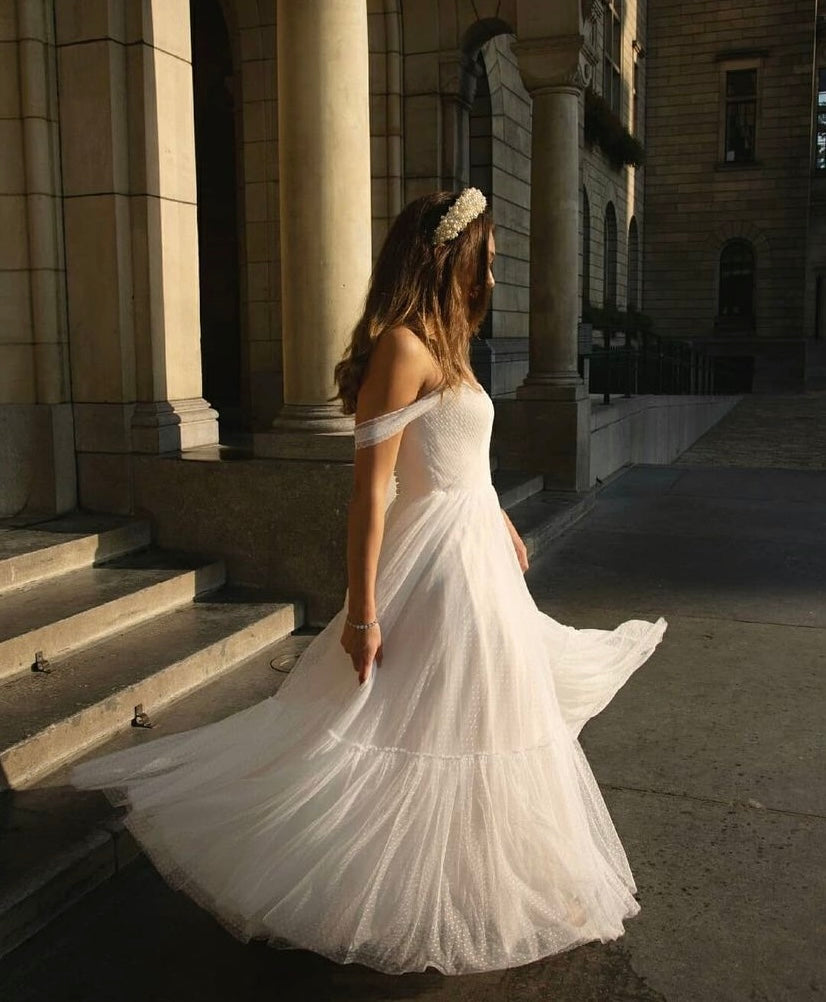 Melissandre * échantillon taille 6 - robe de mariée tea lenght à jupe volumineuse d'inspiration vintage à bretelles tombantes romantiques