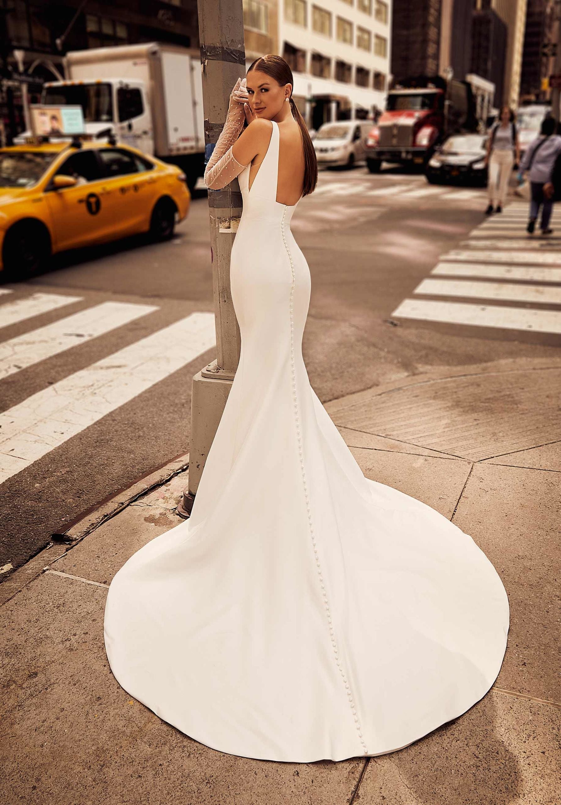 Onyx - classic wedding dress with plunging neckline, wide waist band and square back